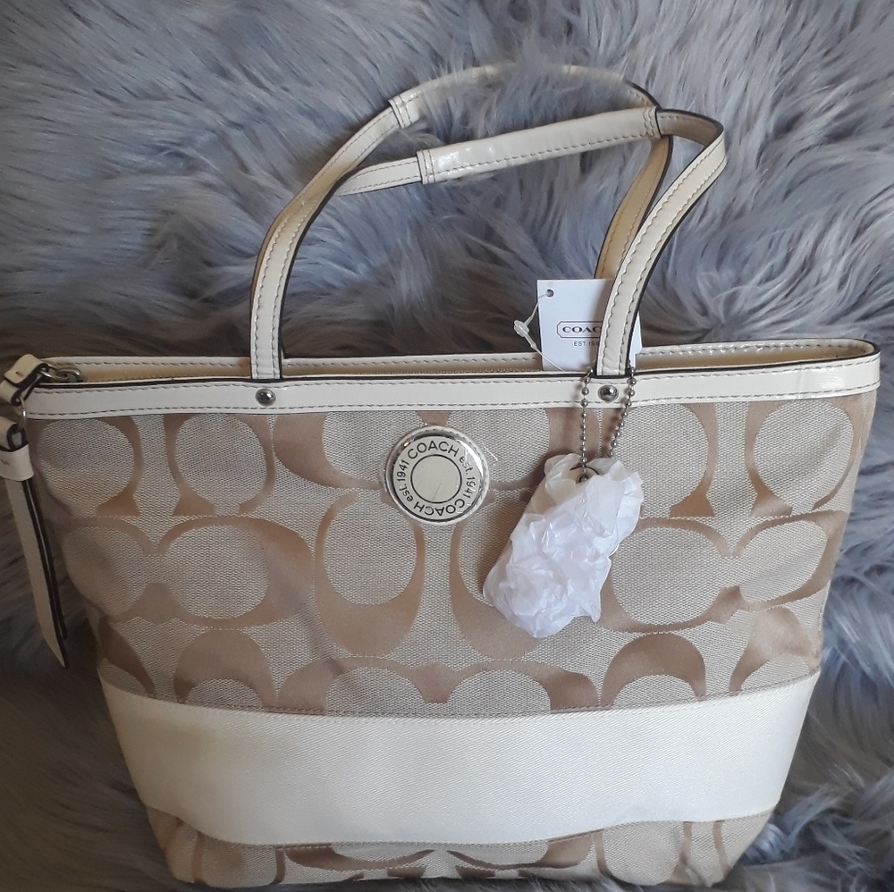 NWT Coach Sis Tote- Beige/White- 70% Off Original